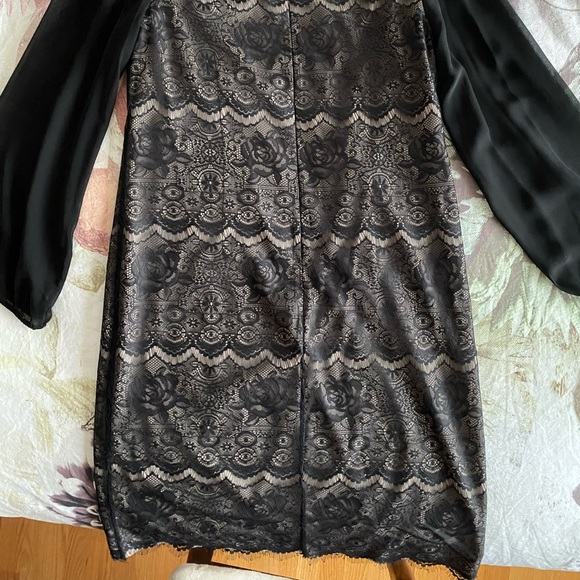 Evan Picone Soft Lace Dress - Picture 4 of 4